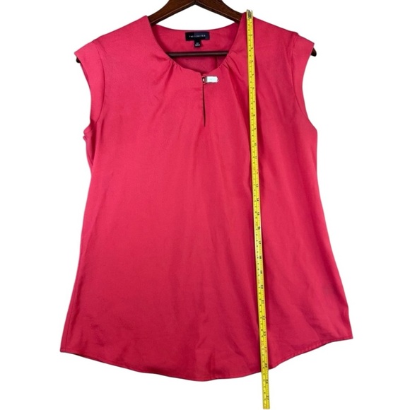 The Limited Red Capped Sleeve Blouse with Gold Clasp XS - Picture 4 of 10